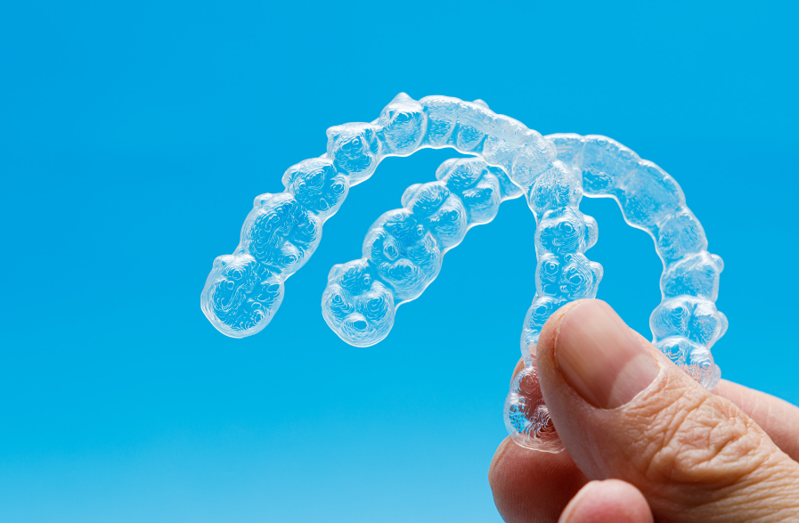 Invisalign For straighter teeth - JB Dental Associates - Sterling VA